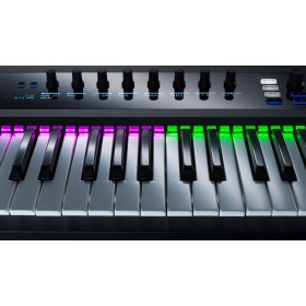 Native instruments KOMPLETE KONTROL S88 mk2 Pro midi Keyboard - detail toetsen