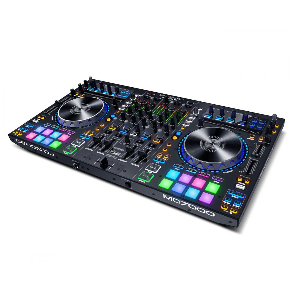 Denon DJ MC7000 - Professionele DJ Controller met 2 Audio Interfaces voorkant