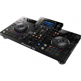 Pioneer XDJ-RX2 all-in-one DJ-controller - schuin voor