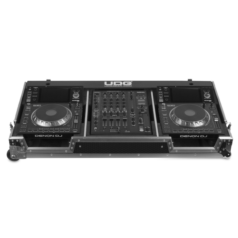 UDG Ultimate Flight Case Set Denon DJ SC5000/ X1800 Silver Plus voorkant