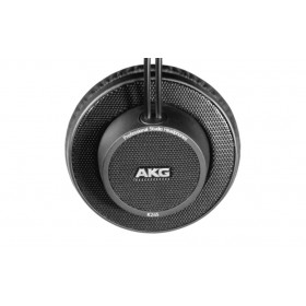 AKG K245 Studio koptelefoon - zijkant schelp