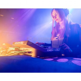 Lifestyle Denon DJ SC6000 Prime - Professionele DJ-mediaspeler met touchscreen en WiFi & Denon DJ X1850 PRIME