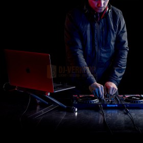 Numark Mixtrack Pro FX - 2-Deck DJ Controller met FX Paddles dj voor