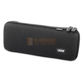 UDG U8426BL Creator DIGI Hardcase Medium Zwart voor 4 USB-sticks, SD en Visitekaartjes, zijaanzicht